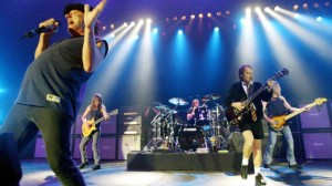 AC/DC, sarà una "indimenticabile giornata di rock": e gli organizzatori 'studiano' il circuito