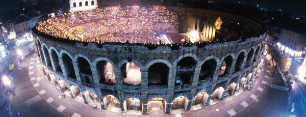 Arena coperta, scoppia subito la polemica