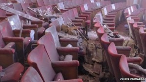 Londra, crollo nel teatro Apollo durante uno spettacolo: 88 feriti