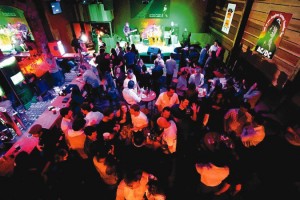 Il cellulare al concerto non è più un tabù, un’app aiuta a fruire la musica
